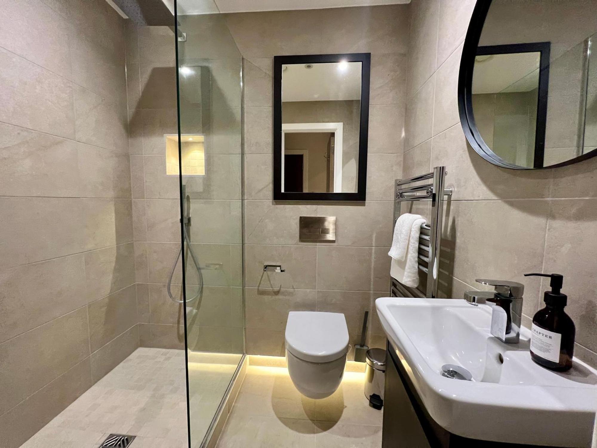 The Noir Blanc Retreat At Ryedale House Leilighet York Eksteriør bilde